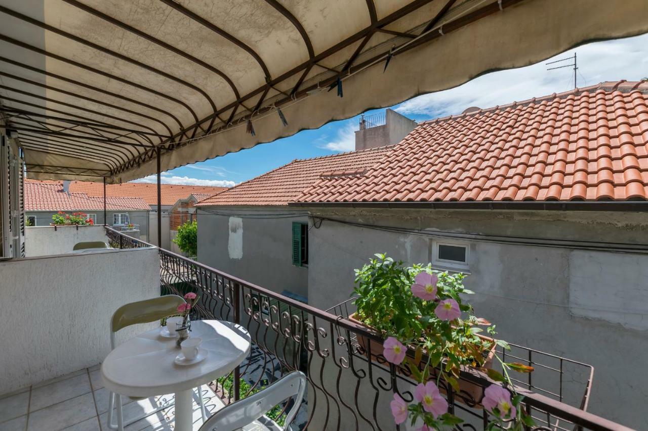 Apartments Miroslava Vodice Exterior foto